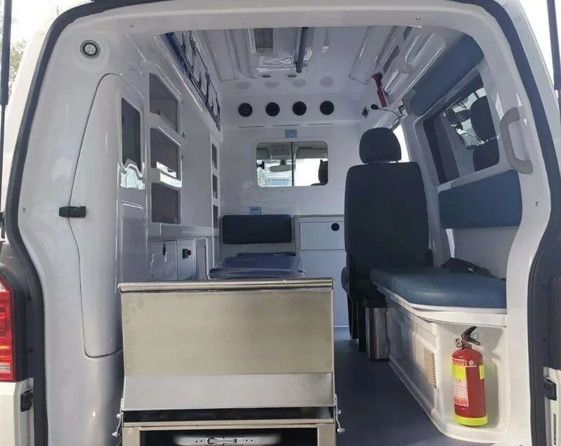 Cheapest VIP Small 5-7 Seats Diesel Engine Euro 4 Ward-Type Ambulance Car